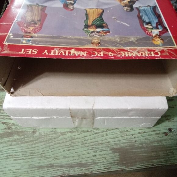 Vintage Ceramic 9 pc Nativity Set Mersco Wholesale Christmas Decoration - Picture 3 of 15